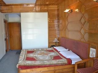 Radha Continental Hotel Найнитал Экстерьер фото